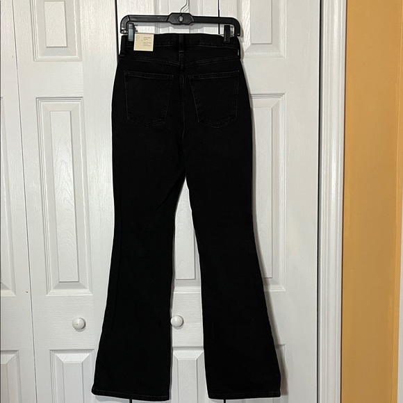 Universal Thread Black Flare Jeans - Picture 4 of 4
